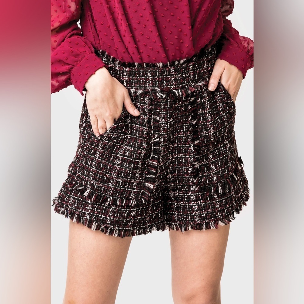 Gibsonlook Berry Boucle Tweed Shorts Frayed Trim High Waist Size Small NEW